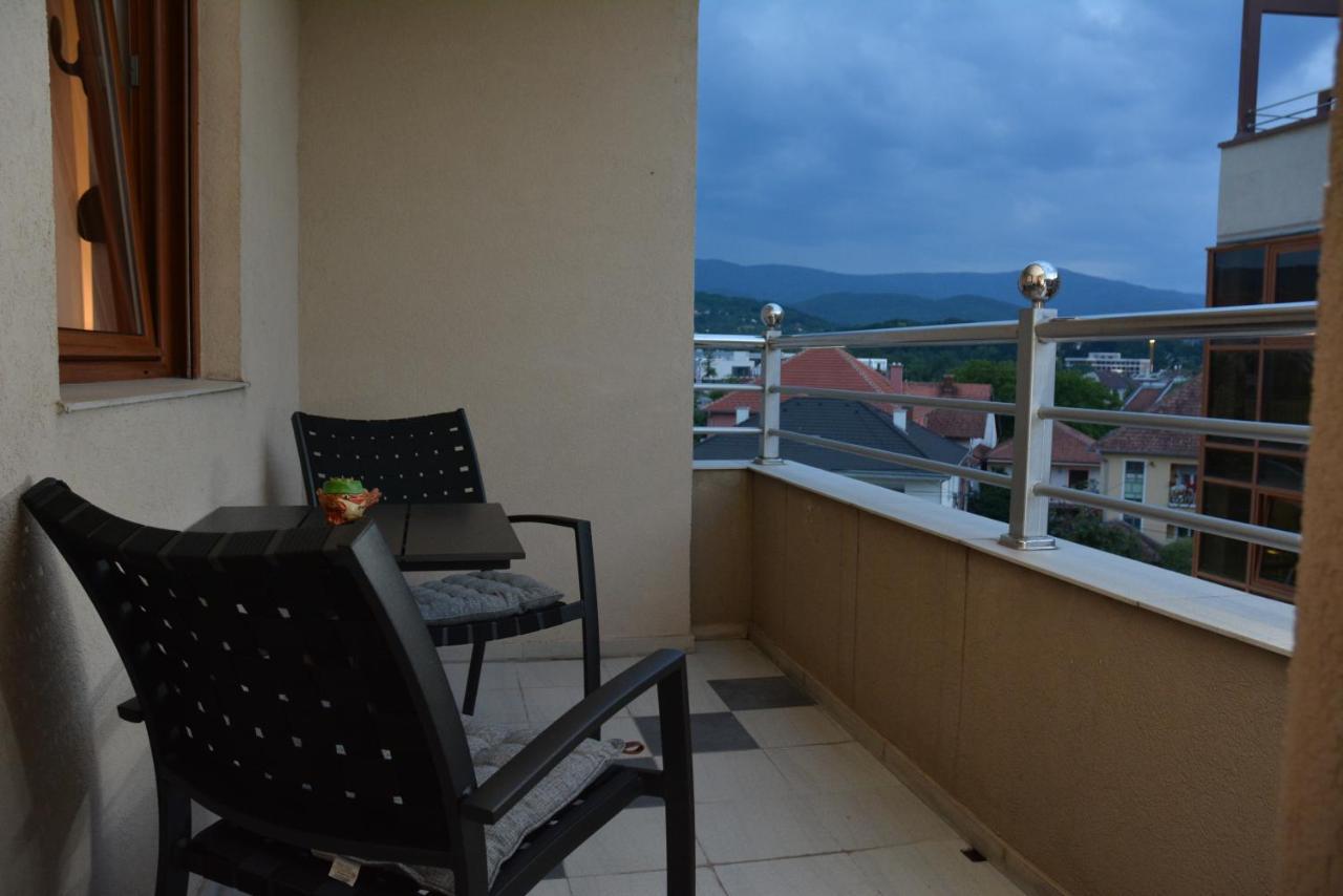 Apartman Favorito 327 Daire Vrnjačka Banja Dış mekan fotoğraf