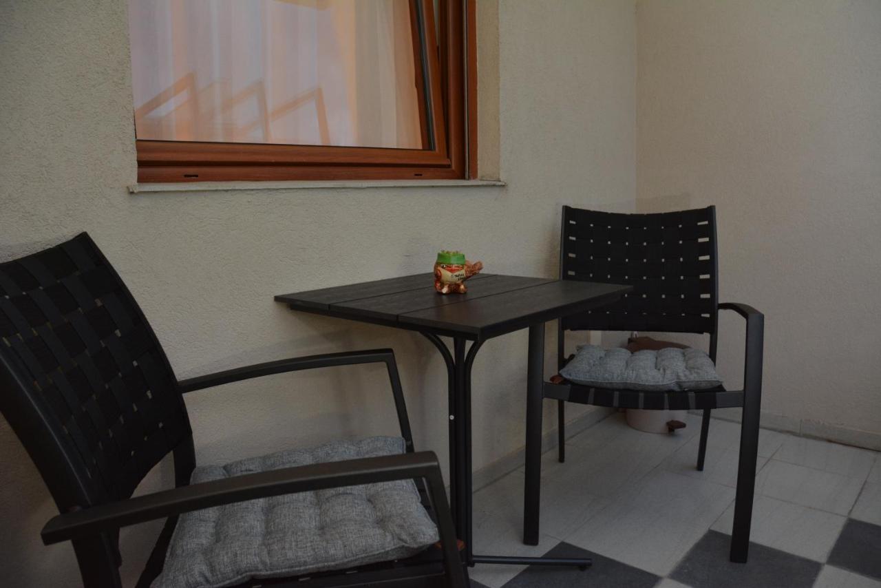 Apartman Favorito 327 Daire Vrnjačka Banja Dış mekan fotoğraf